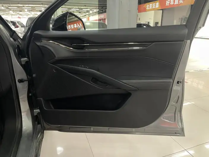 Ford Mondeo 2022 Model Facelift EcoBoost 245 Luxury Model – фото 15