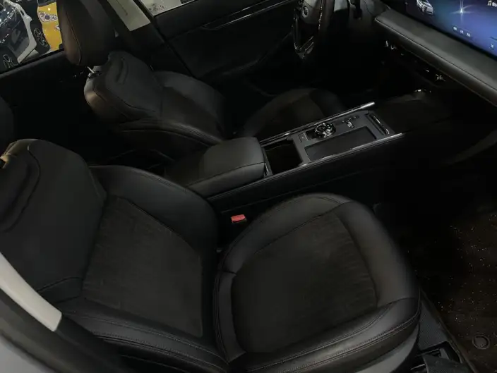 Ford Mondeo 2022 Model Facelift EcoBoost 245 Luxury Model – фото 17