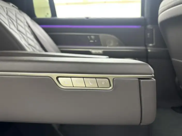 NIO ES8 2026 Model VI seat Executive Deluxe Edition – фото 14
