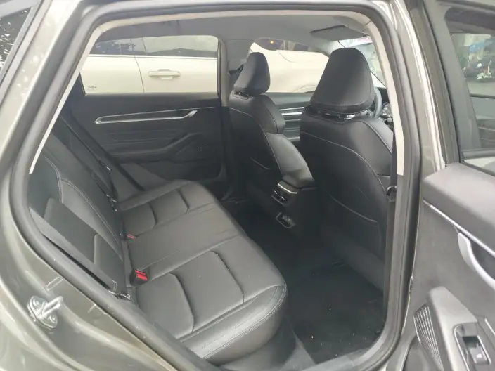 Geely Emgrand 2025 Model No. 4 Gen 1.5L CVT Star Glory Edition – фото 20
