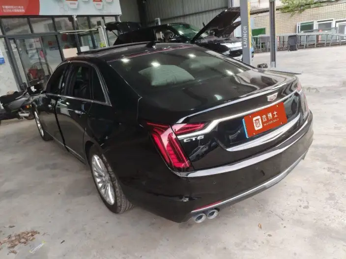 Cadillac CT6 2022 Model 28T Luxury Model – фото 3