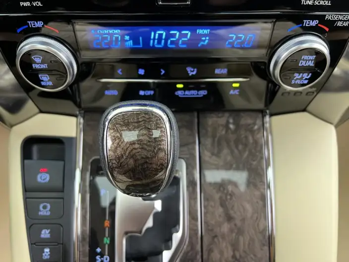 Vellfire 2021 Model Toyota Crown Hybrid 2.5L HV Premium Edition – фото 18