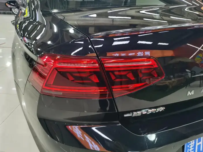 Volkswagen Magotan 2020 Model 330TSI DSG Leading Model – фото 10