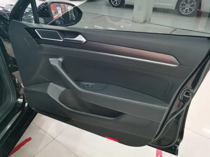 Volkswagen Magotan 2020 Model 330TSI DSG Leading Model – фото 15