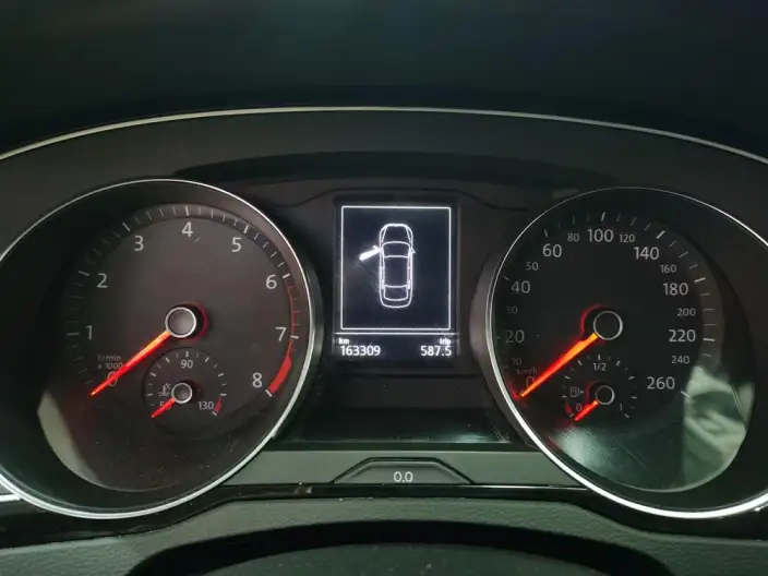 Volkswagen Magotan 2020 Model 330TSI DSG Leading Model – фото 25