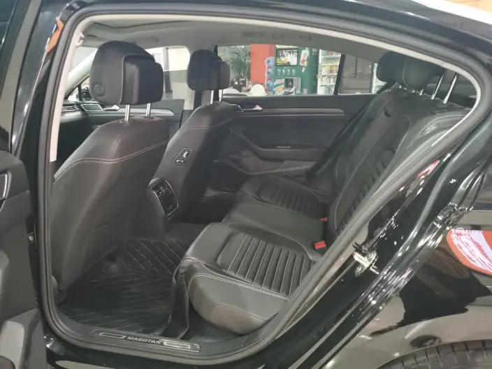 Volkswagen Magotan 2020 Model 330TSI DSG Leading Model – фото 30