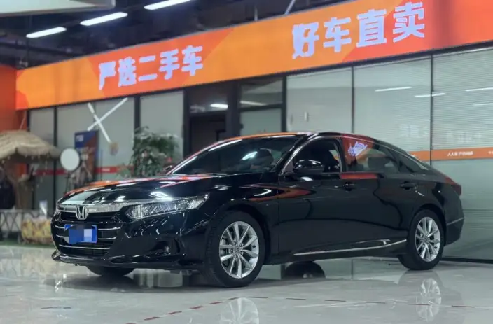 Honda Accord 2022 Model 260TURBO Deluxe Edition – фото 1