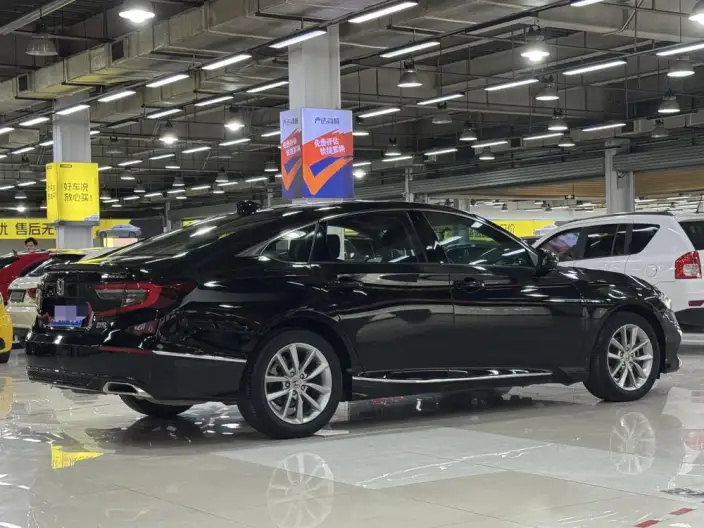 Honda Accord 2022 Model 260TURBO Deluxe Edition – фото 8