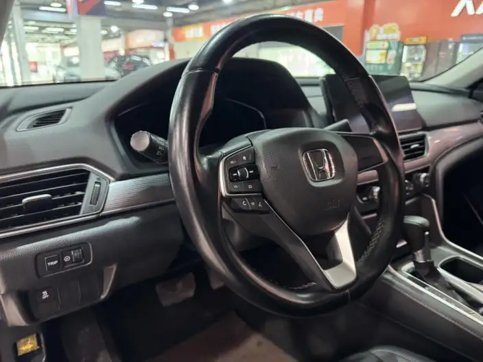 Honda Accord 2022 Model 260TURBO Deluxe Edition – фото 14
