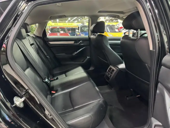 Honda Accord 2022 Model 260TURBO Deluxe Edition – фото 22