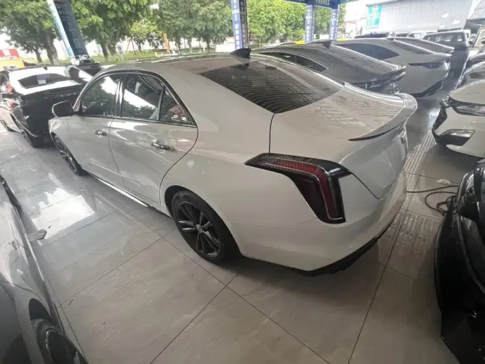 Cadillac CT4 2021 Model 28T Fashion Model – фото 4