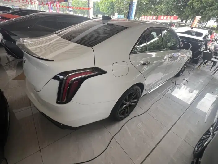 Cadillac CT4 2021 Model 28T Fashion Model – фото 6