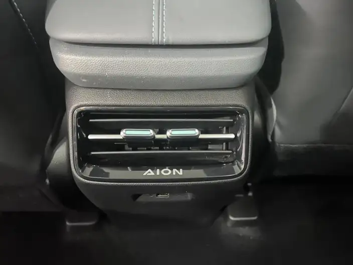AION Y 2022 Model PLUS 70 Smart collar Edition – фото 15