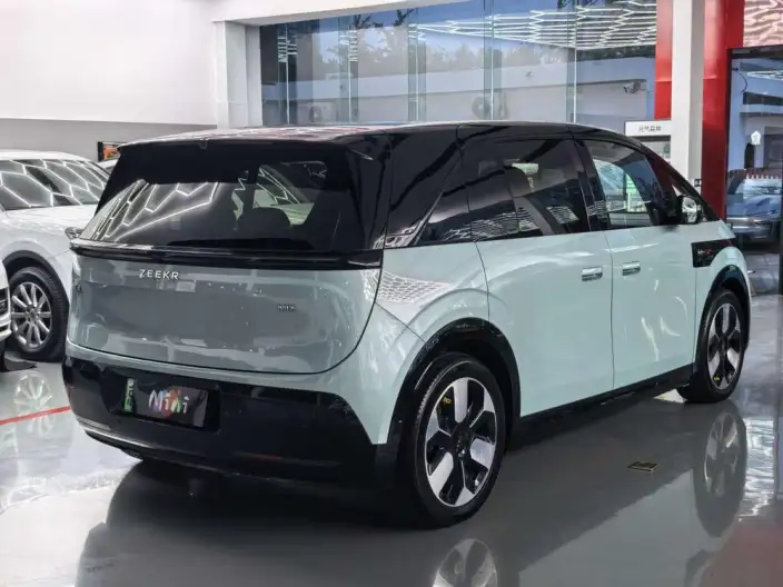 ZEEKR MIX 2025 Model 76kWh Smart Driving Edition – фото 7