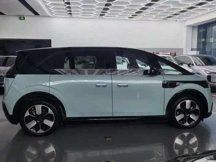 ZEEKR MIX 2025 Model 76kWh Smart Driving Edition – фото 8