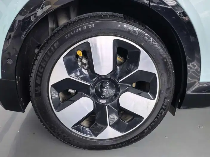 ZEEKR MIX 2025 Model 76kWh Smart Driving Edition – фото 12