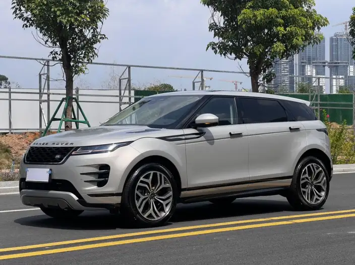Range Rover Evoque 2023 Model Aurora L 249PS Collins Bronze Special Edition – фото 1