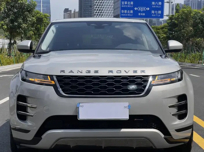 Range Rover Evoque 2023 Model Aurora L 249PS Collins Bronze Special Edition – фото 2