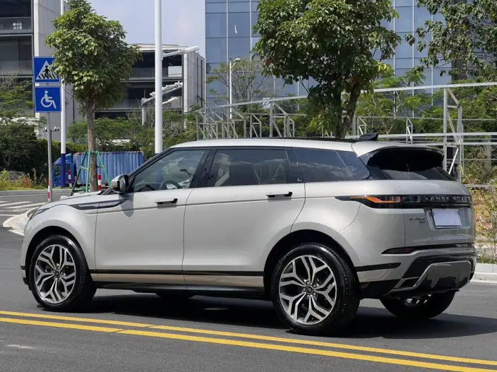 Range Rover Evoque 2023 Model Aurora L 249PS Collins Bronze Special Edition – фото 4