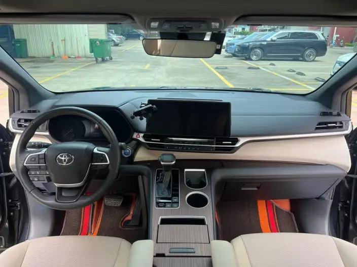 Granvia 2023 Model Intelligent Hybrid 2.5L Noble PLUS – фото 13