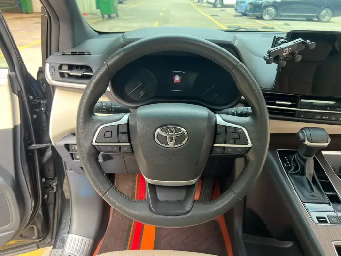 Granvia 2023 Model Intelligent Hybrid 2.5L Noble PLUS – фото 14