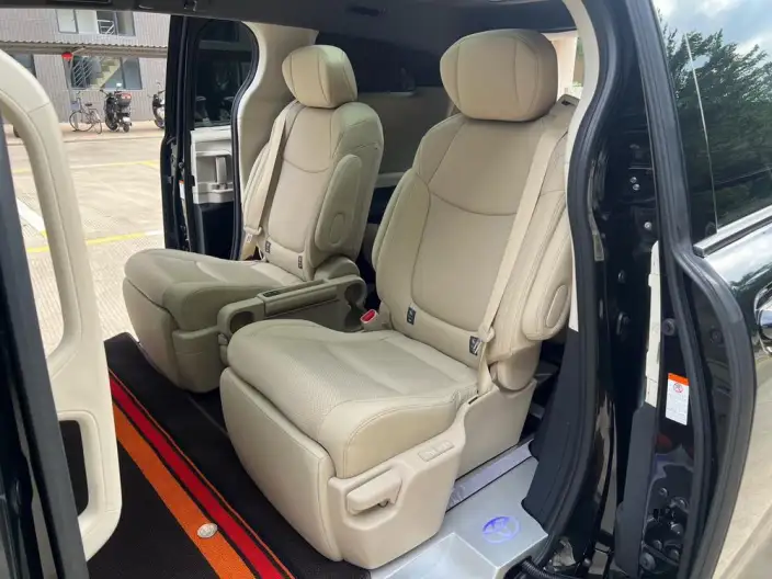 Granvia 2023 Model Intelligent Hybrid 2.5L Noble PLUS – фото 17