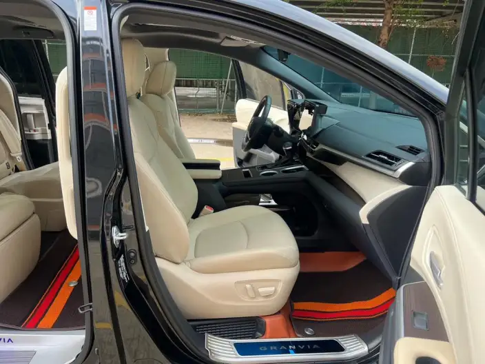 Granvia 2023 Model Intelligent Hybrid 2.5L Noble PLUS – фото 20