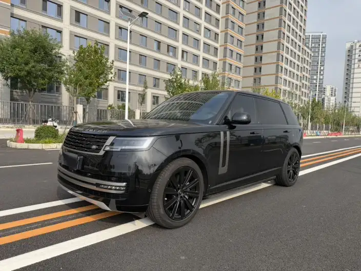 Range Rover 2025 Model 3.0 L6 400PS Shengshi Extended Edition – фото 1