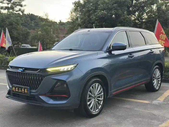 Changan Auchan X7 PLUS 2022 Model 1.5T Automatic Blue Whale Edition Geeker Pilot Model – фото 1
