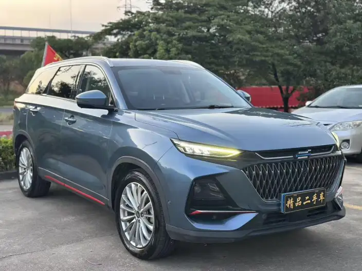 Changan Auchan X7 PLUS 2022 Model 1.5T Automatic Blue Whale Edition Geeker Pilot Model – фото 3
