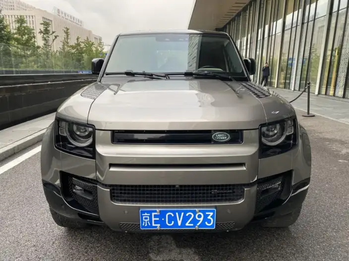 Land Rover Defender 2022 Model 110 P400 X-Dynamic HSE – фото 2