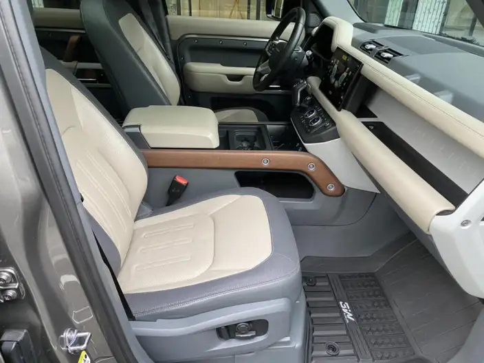Land Rover Defender 2022 Model 110 P400 X-Dynamic HSE – фото 11