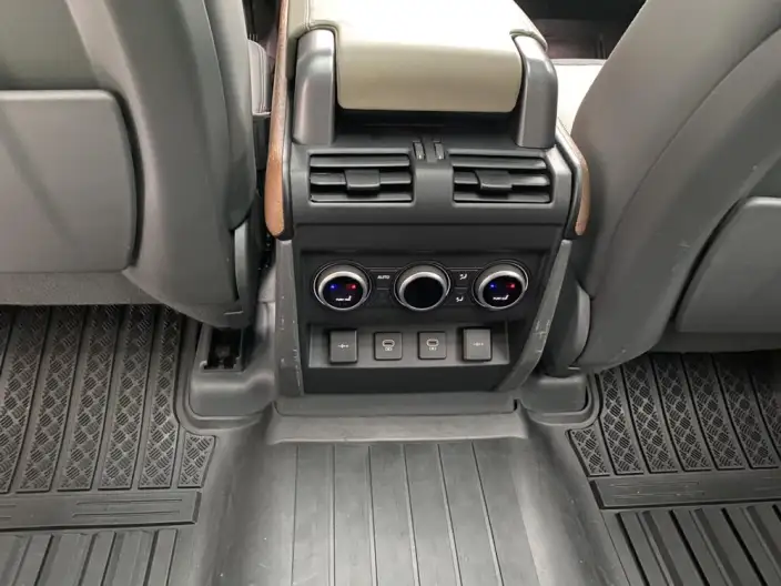 Land Rover Defender 2022 Model 110 P400 X-Dynamic HSE – фото 12