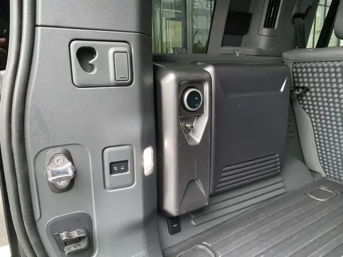 Land Rover Defender 2022 Model 110 P400 X-Dynamic HSE – фото 15
