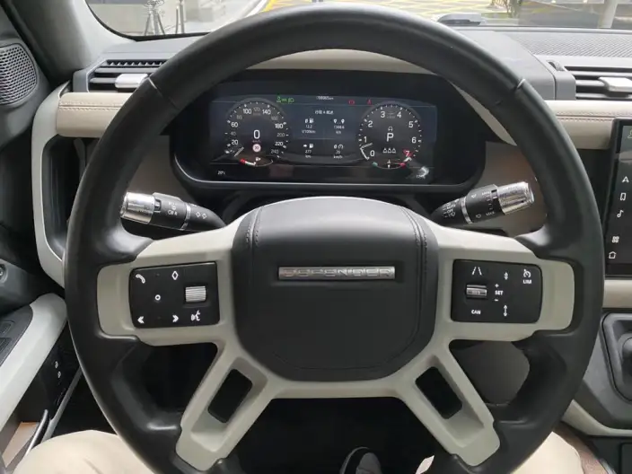 Land Rover Defender 2022 Model 110 P400 X-Dynamic HSE – фото 20