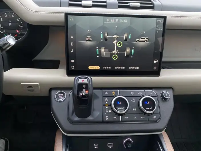 Land Rover Defender 2022 Model 110 P400 X-Dynamic HSE – фото 22