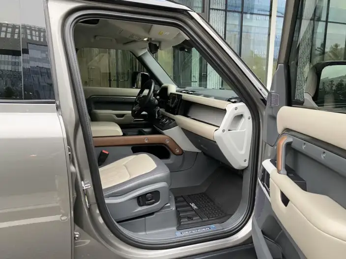 Land Rover Defender 2022 Model 110 P400 X-Dynamic HSE – фото 25