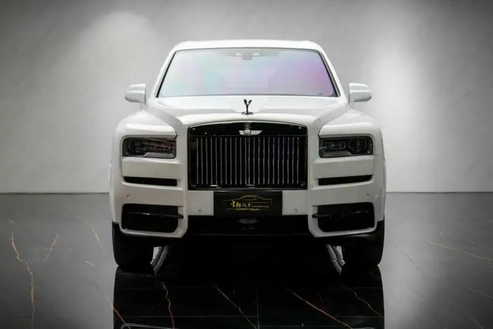 Cullinan 2020 Model Black Badge – фото 2