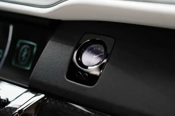 Cullinan 2020 Model Black Badge – фото 23
