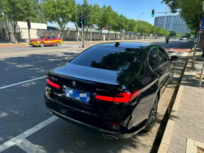BMW 5 Series 2023 Model 530Li Leading Model Luxury Set – фото 2