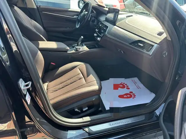 BMW 5 Series 2023 Model 530Li Leading Model Luxury Set – фото 4
