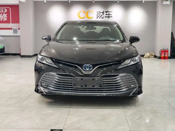 Toyota Camry 2021 Model Hybrid 2.5HG Deluxe Edition – фото 2