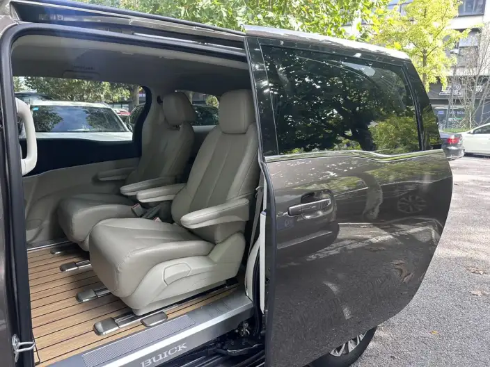 Buick GL8 2023 Model Business class 2.0T Comfort Model – фото 10