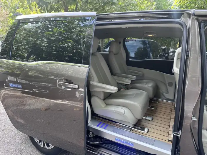 Buick GL8 2023 Model Business class 2.0T Comfort Model – фото 13
