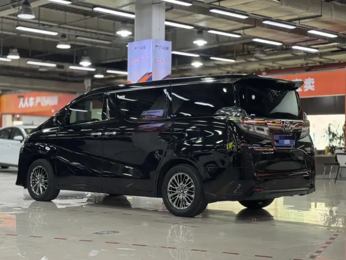 Vellfire 2021 Model Toyota Crown Hybrid 2.5L HV Premium Edition – фото 5