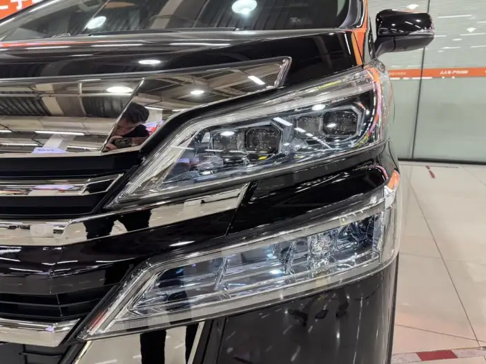 Vellfire 2021 Model Toyota Crown Hybrid 2.5L HV Premium Edition – фото 9