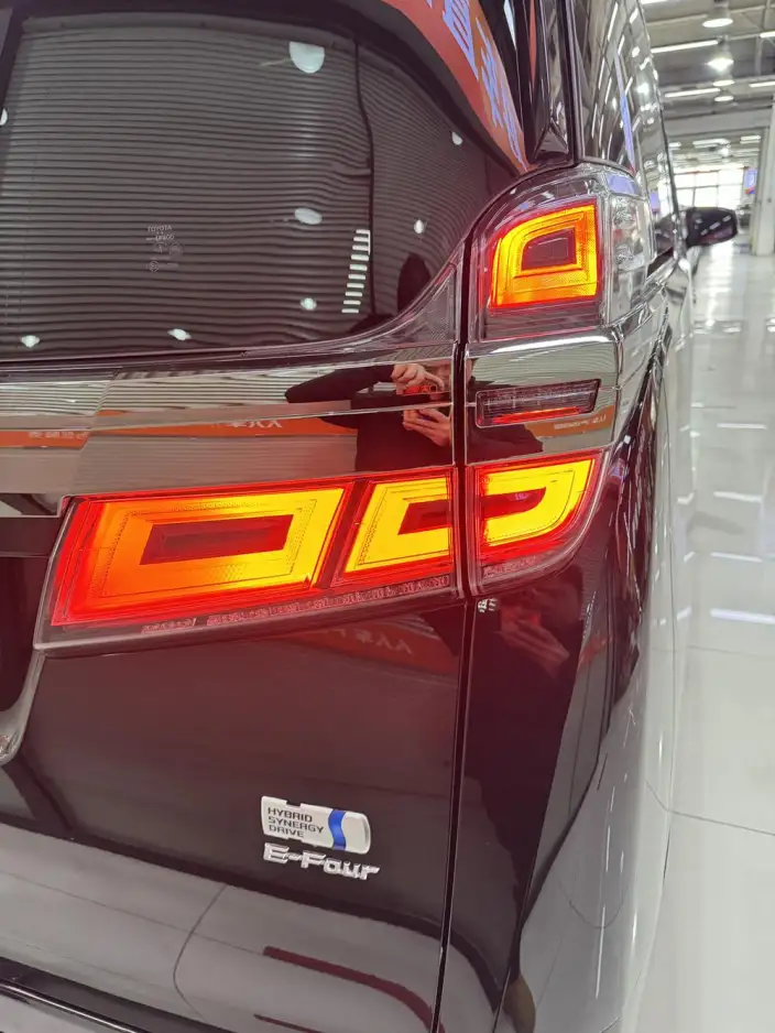 Vellfire 2021 Model Toyota Crown Hybrid 2.5L HV Premium Edition – фото 10