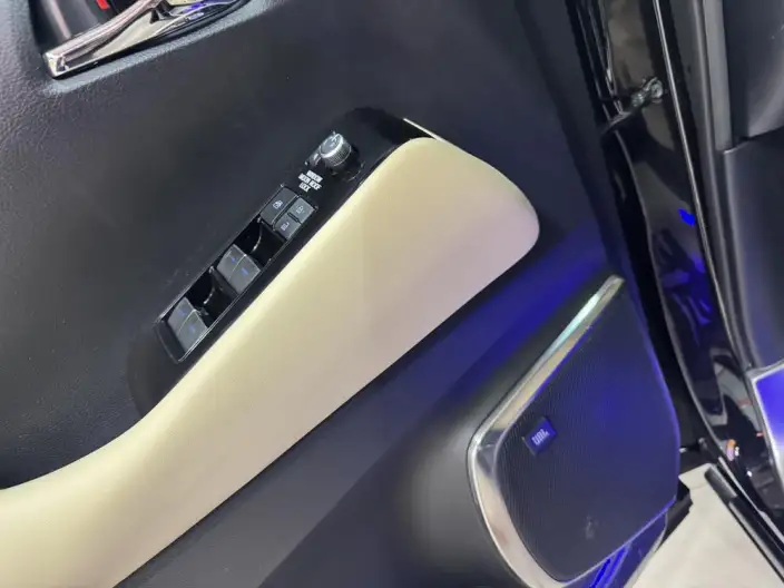 Vellfire 2021 Model Toyota Crown Hybrid 2.5L HV Premium Edition – фото 11