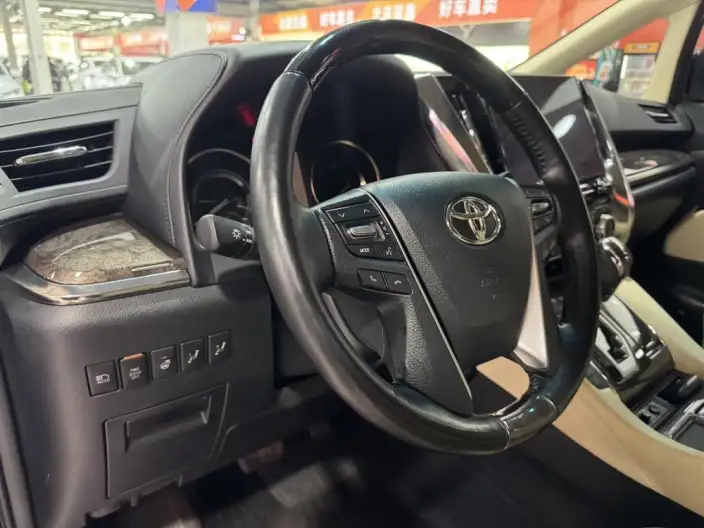 Vellfire 2021 Model Toyota Crown Hybrid 2.5L HV Premium Edition – фото 15
