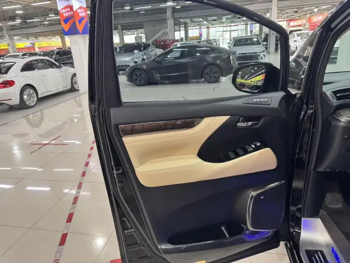 Vellfire 2021 Model Toyota Crown Hybrid 2.5L HV Premium Edition – фото 22